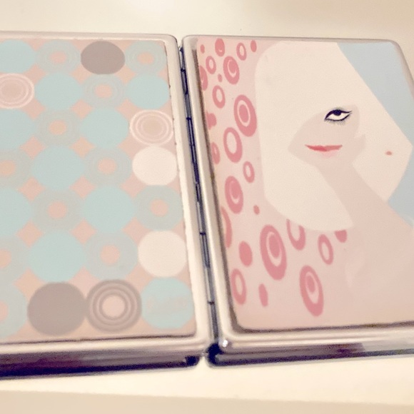 NWT ID Holder ~ Card Holder ~ Little Metal Box - Picture 2 of 16